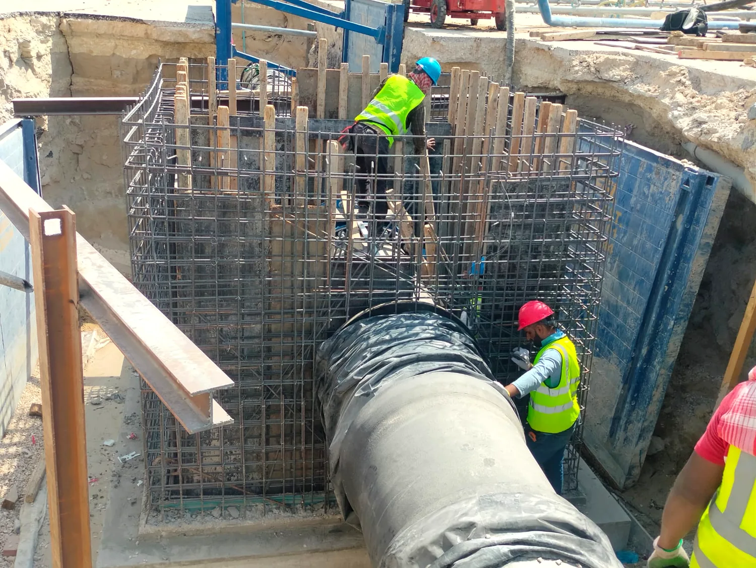 Reinforced concrete chamber construction works